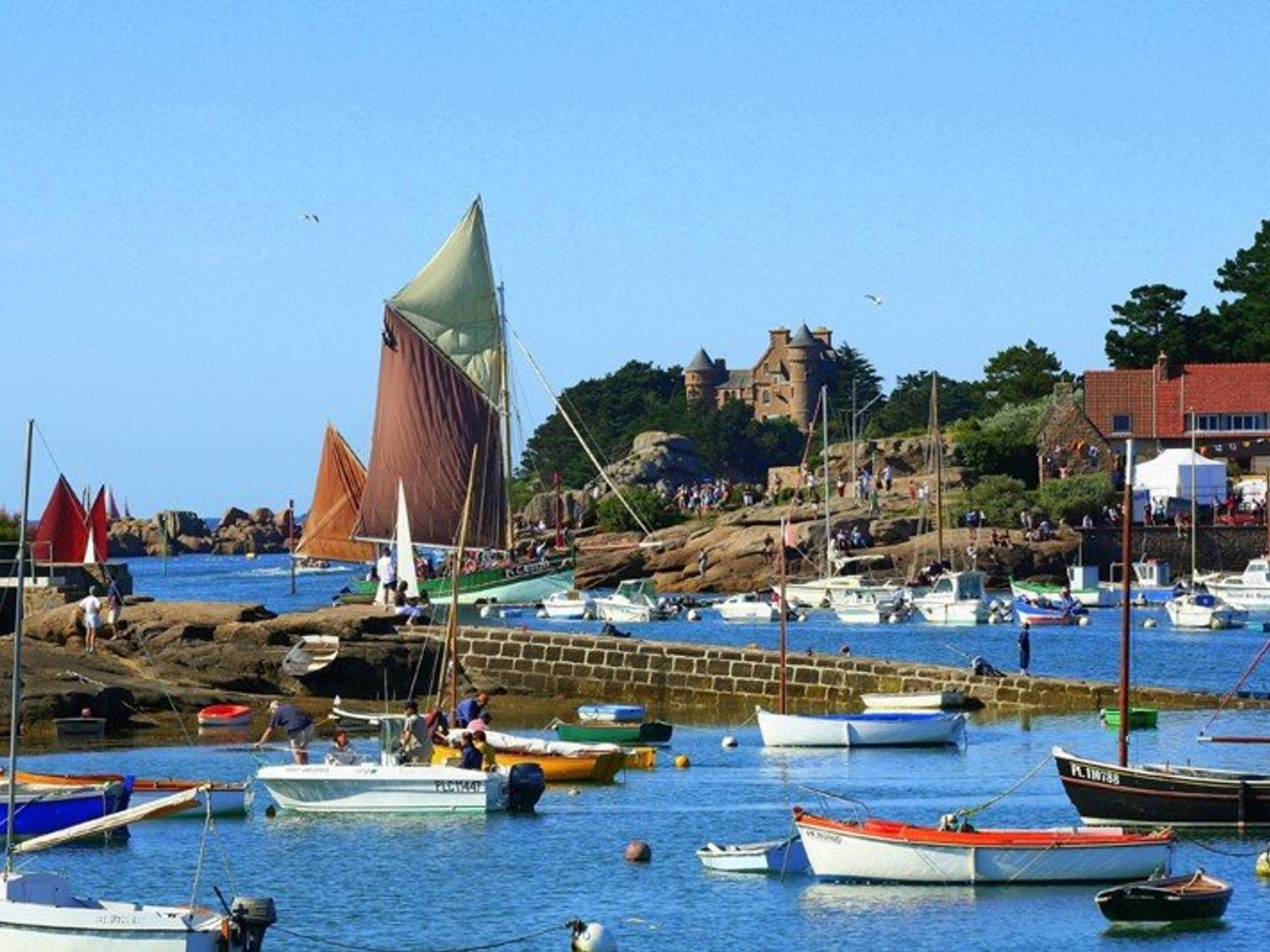 Hébergement de vacances Maison Perros-guirec, 4 Pièces, 5 Personnes - Fr-1-368-198